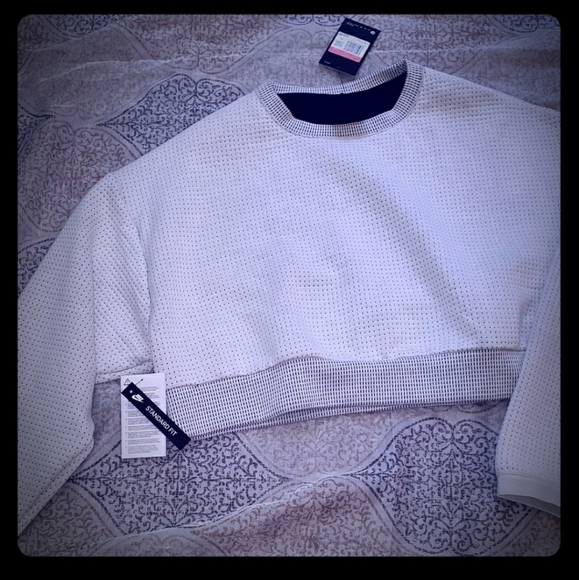 Crew neck cropped Nike sweater - Picture 7 of 8